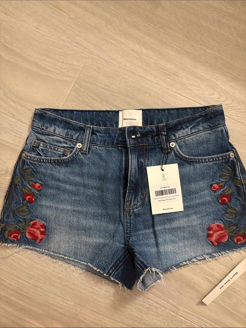 NWT: Reformation Sutton Denim Shorts with Rose Embroidery Size 25